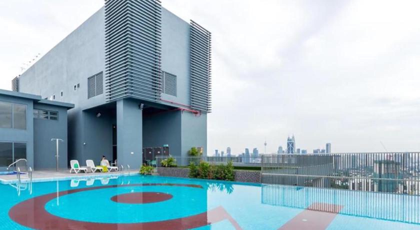 Cozy Studio 10min to KLCC next to Hospital Gleneagle Jalan Ampang photo