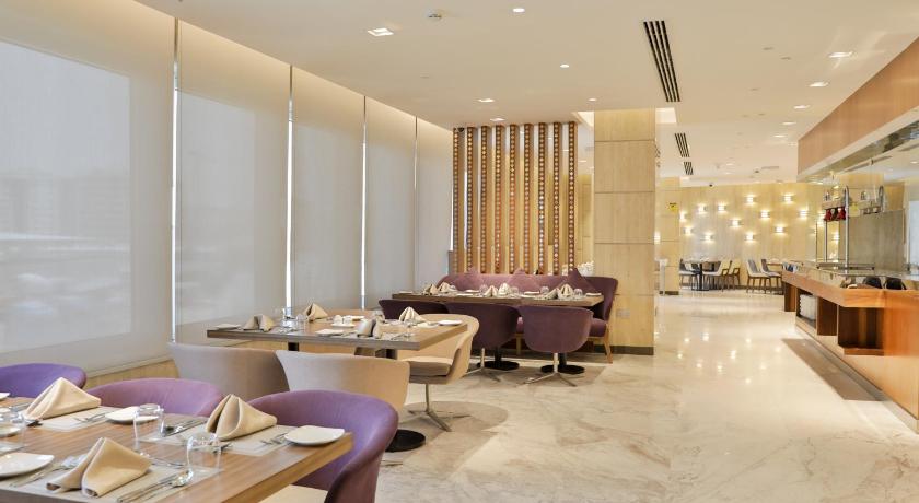 VIP Hotel Doha Qatar - image 7