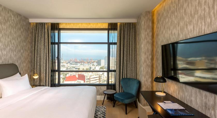 Image de Chambre Supérieure - Vue sur Toits de la Ville (Superior Room - Skyline) 0