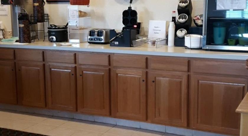 艾比林 (KS) Herington Inn and Suites 住宿 大堂