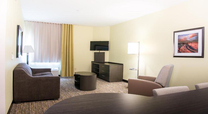 Candlewood Suites Bay City