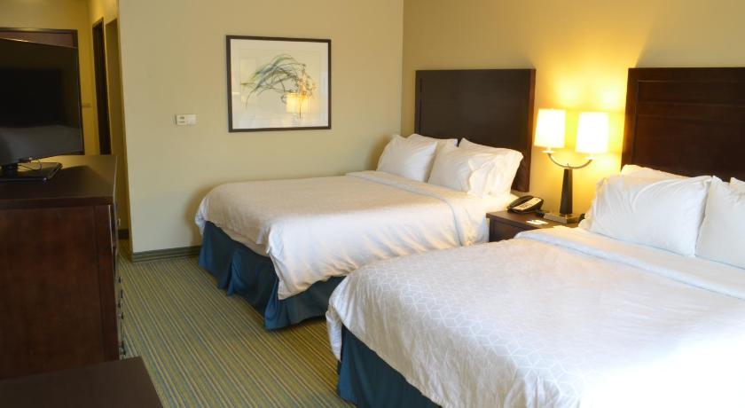 Holiday Inn Express Waterloo-Cedar Falls