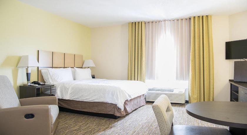 Candlewood Suites Bay City