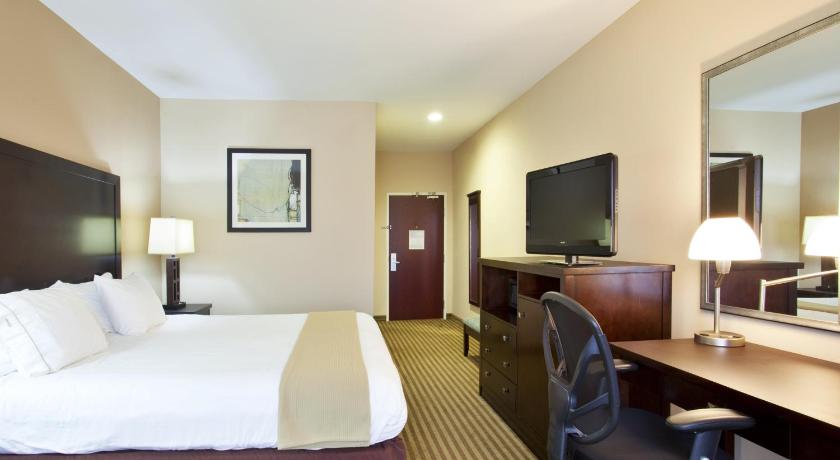 Holiday Inn Express Le Roy