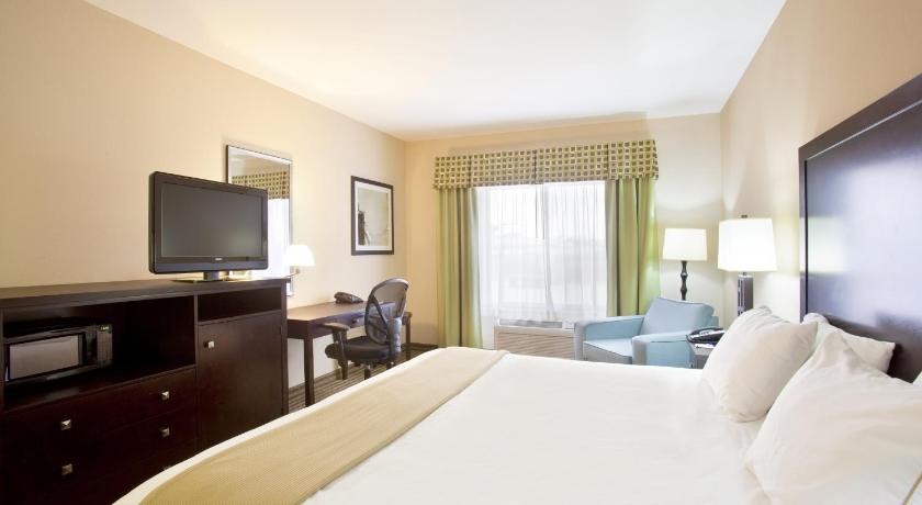 Holiday Inn Express Le Roy