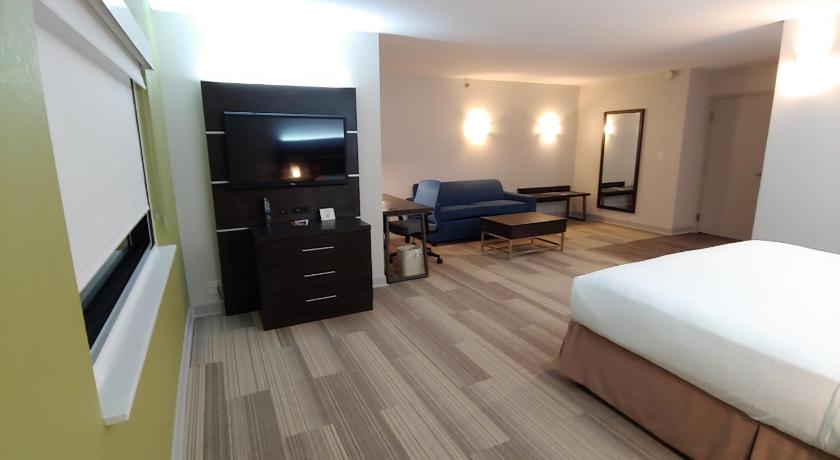 Holiday Inn Express Schaumburg-Rolling Meadows