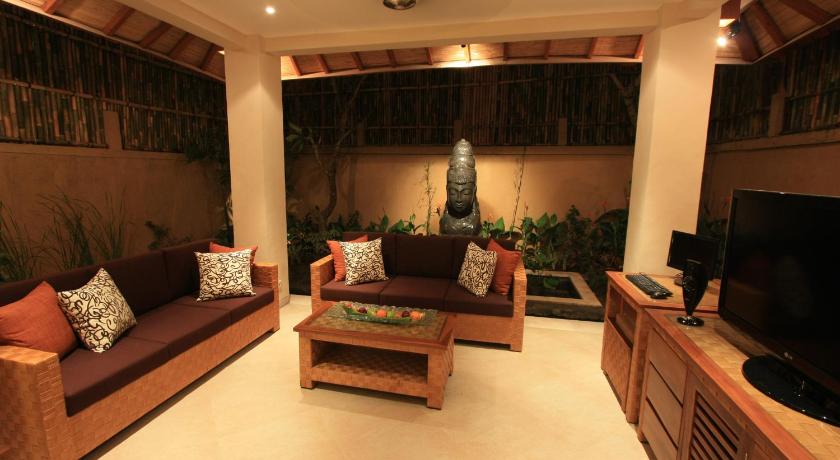 Villa Seriska Seminyak - image 45