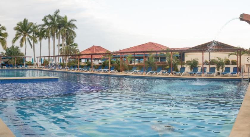 Qualton Club Ixtapa All Inclusive in Ixtapa - See 2023 Prices