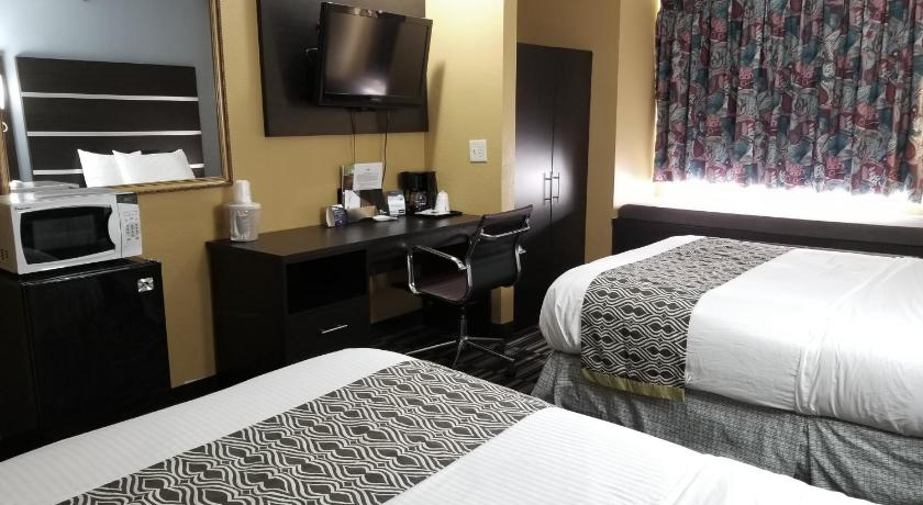 Microtel Inn & Suites by Wyndham Riverside