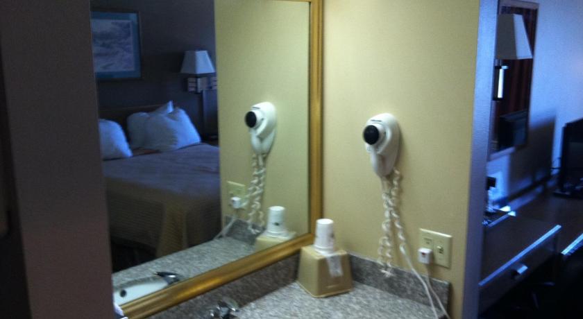 Days Inn by Wyndham Worthington photo