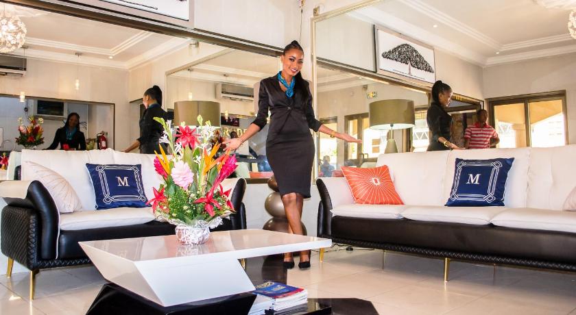 Hotel M'Rode — Hotel in Lome