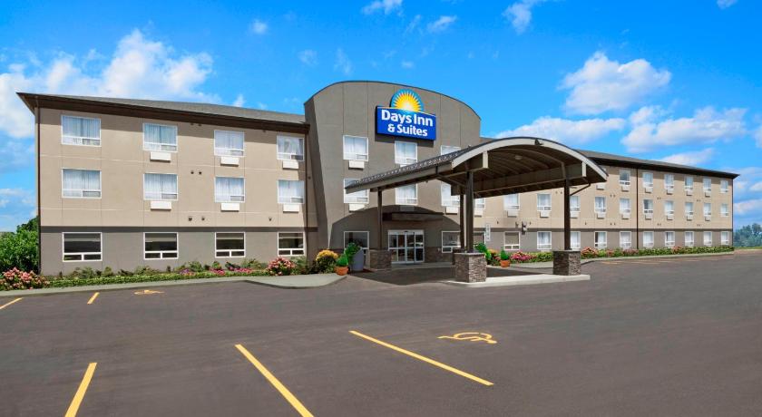 Days Inn & Suites by Wyndham Yorkton