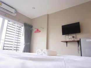 Image of Twin Room 12