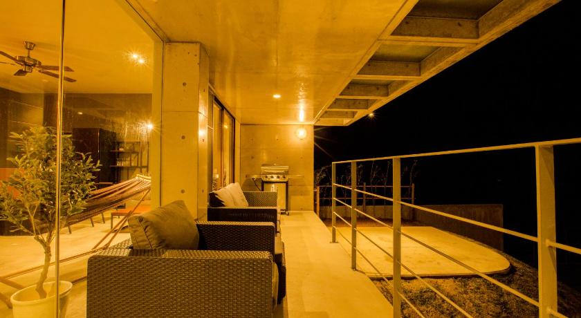 Okinawa Island THE MOVES   -Musee Villa- 4-Star Guesthouse restaurant