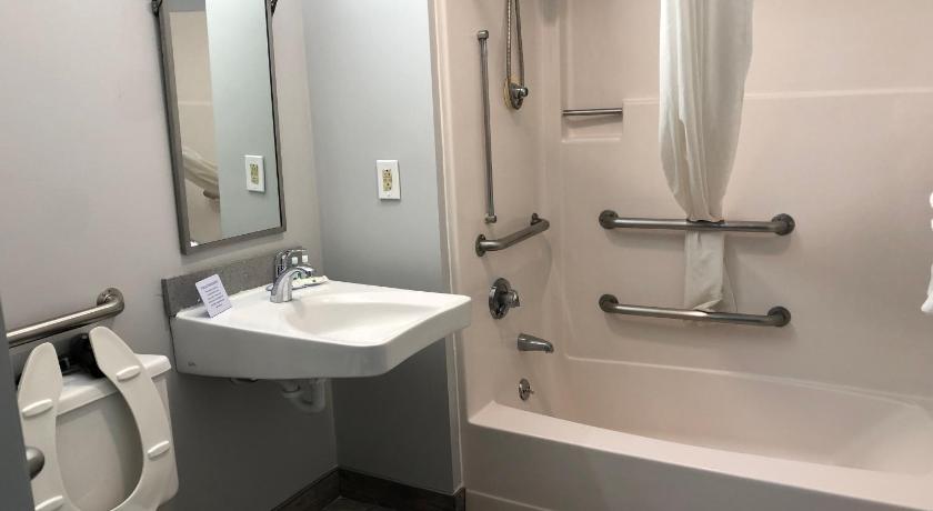 Quality Inn & Suites Watertown Fort Drum