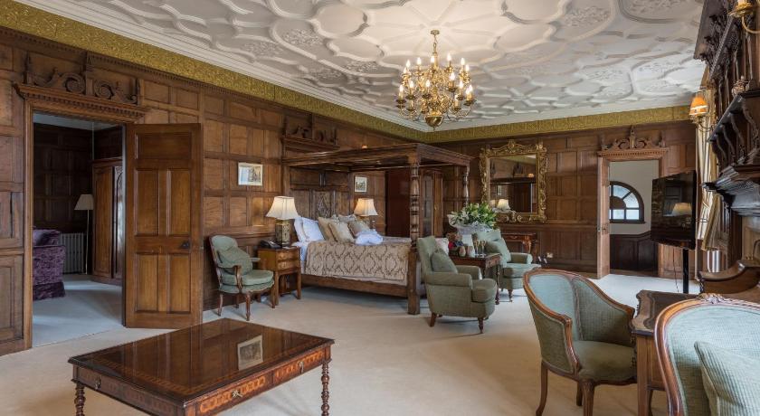 Rushton Hall Hotel and Spa photo