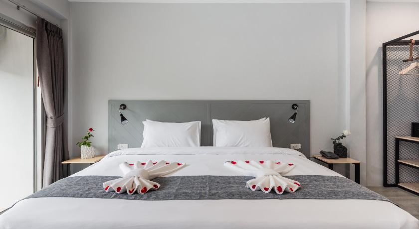 Image of Superior Room 9