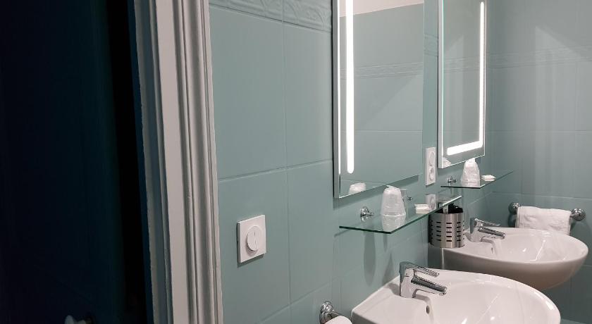 Image of Elegance Twin Room 1