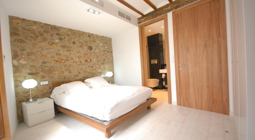 Image of Bugdet Standard Double Room (2 Adults) - Annex 7