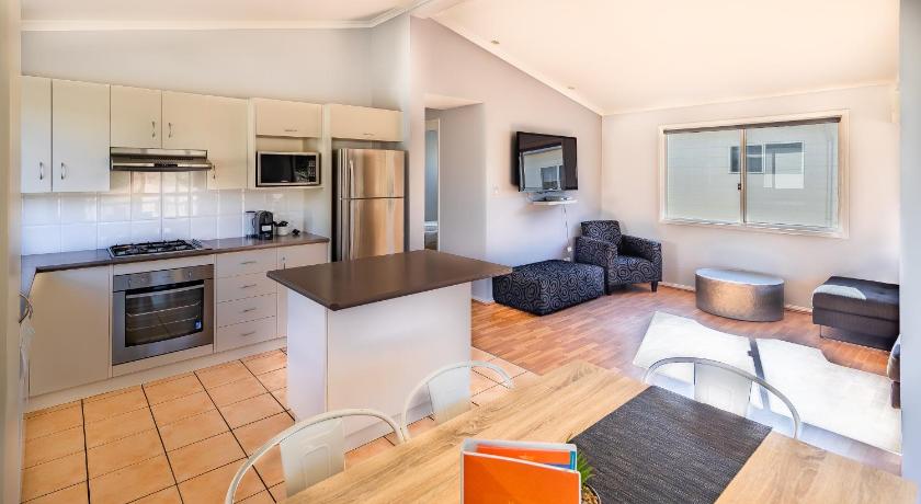 รูปของวิลลา 3 ห้องนอน 1 ห้องน้ำ (3-Bedroom Villa with 1 Bathroom) 1