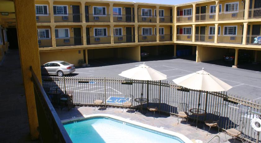 Napa Valley Hotel &amp; Suites — Hotel in Napa (CA)