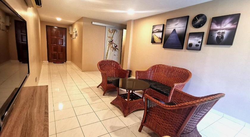 EM HOMESTAY(Coral Bay 3Room Apartment) — Hotel in Pangkor