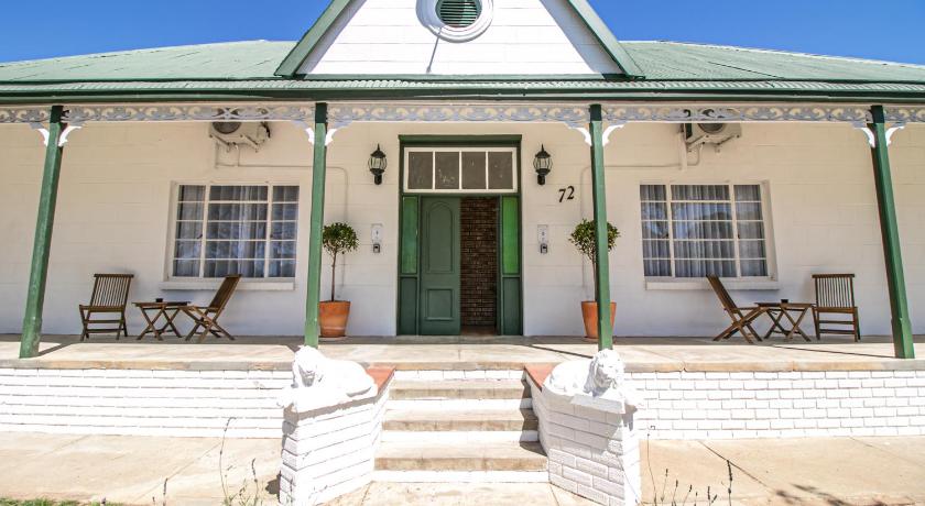 Victorian Square Guesthouse photo