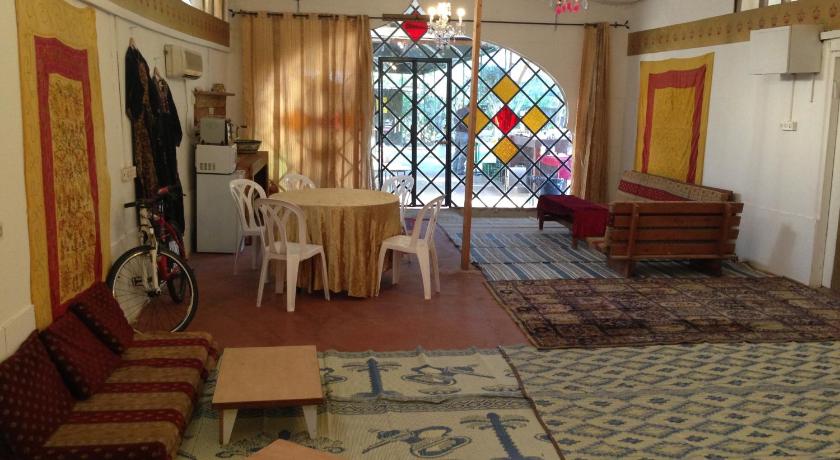 Peace Tent — Hotel in Mevo Modiim