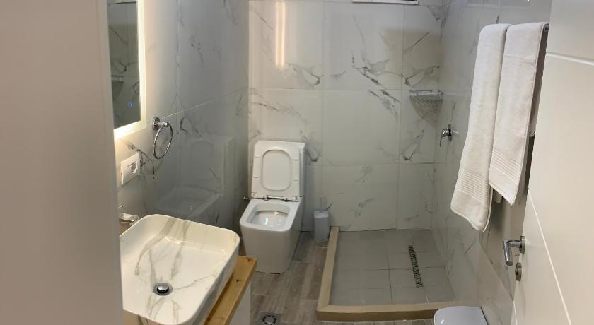 BELUX HOTEL photo