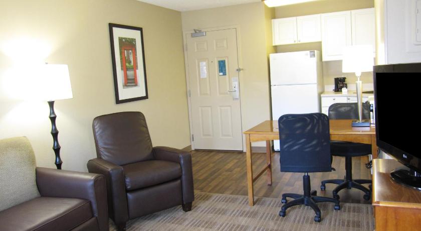 Extended Stay America Suites - Seattle - Everett - Silverlake