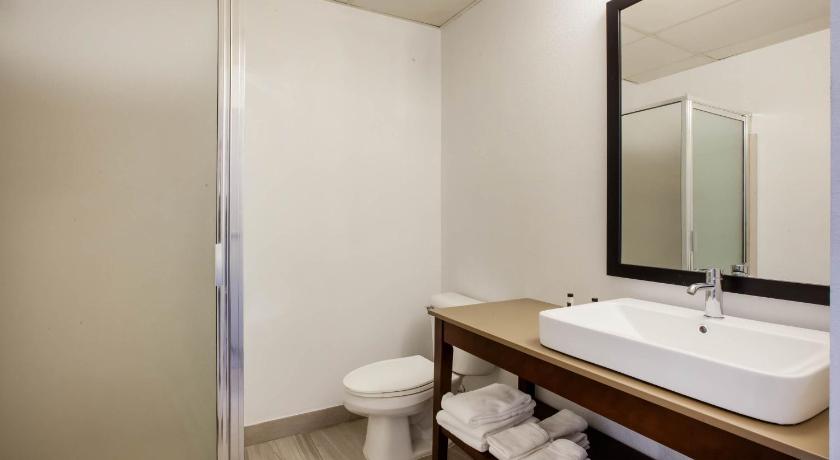 Days Inn & Suites by Wyndham Rochester Hills MI