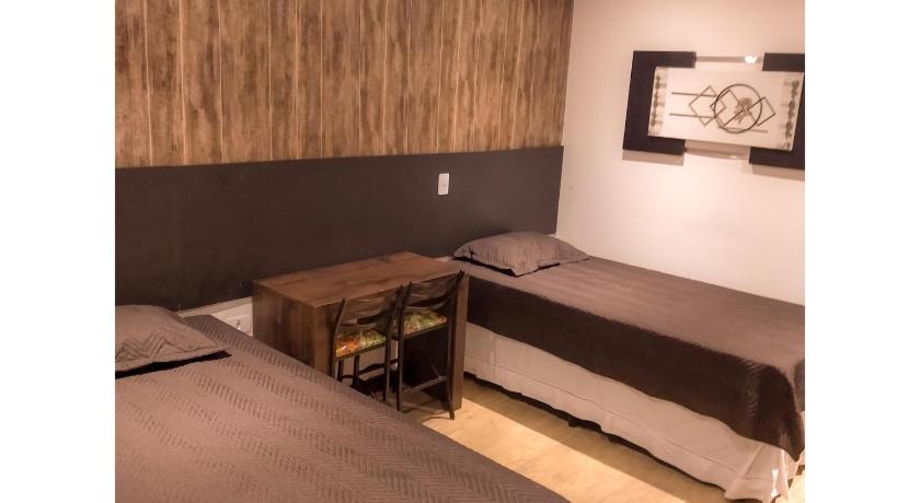 Hotel Paddock photo