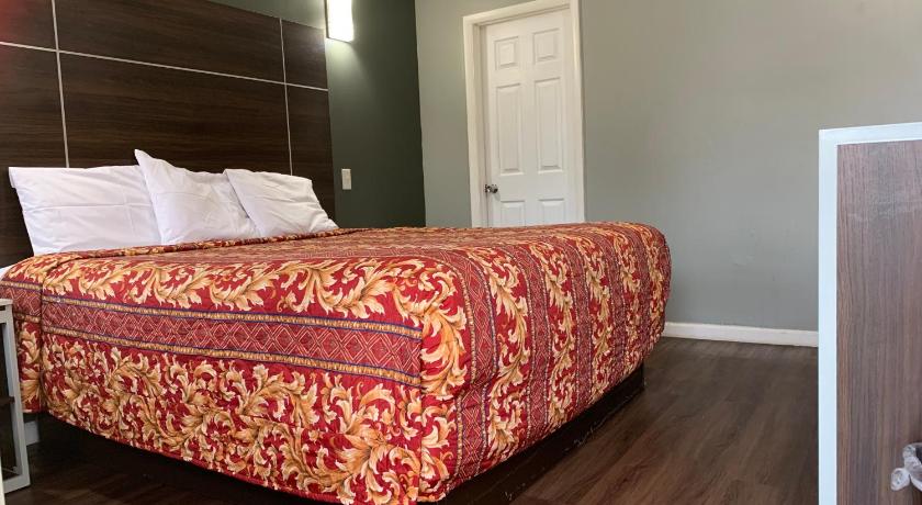Red Carpet Inn - Norristown photo