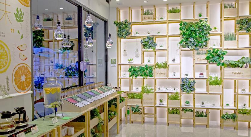 Green Hotel - West District - image 15