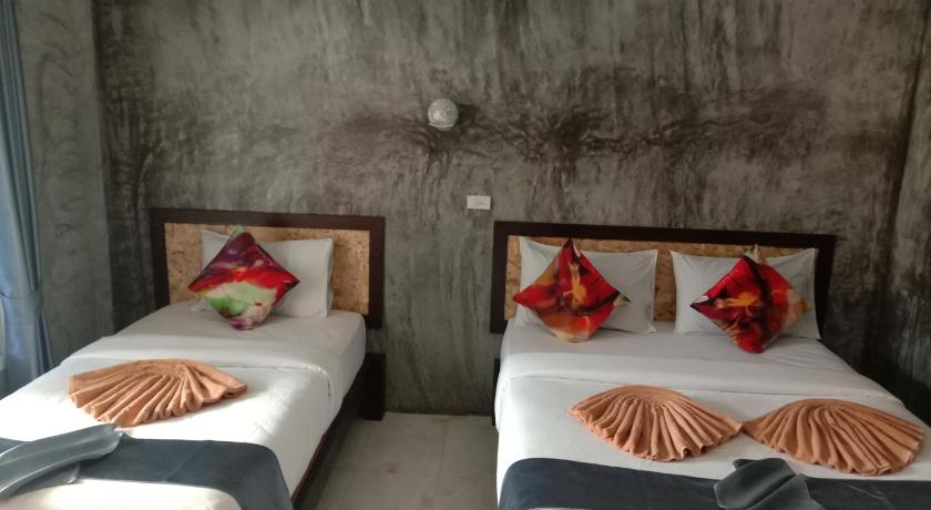 Image of Triple Room with Mountain View 11