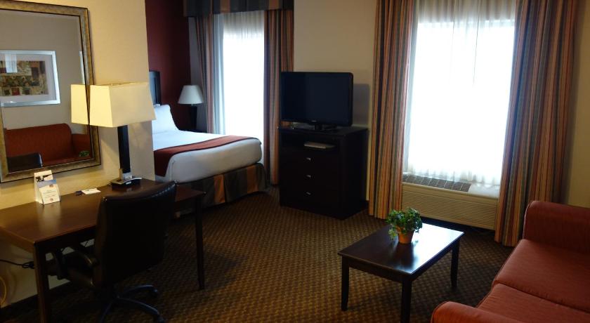 Holiday Inn Express Hotel & Suites Pleasant Prairie-Kenosha