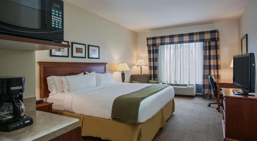 Holiday Inn Express Hotel & Suites Jackson - Flowood