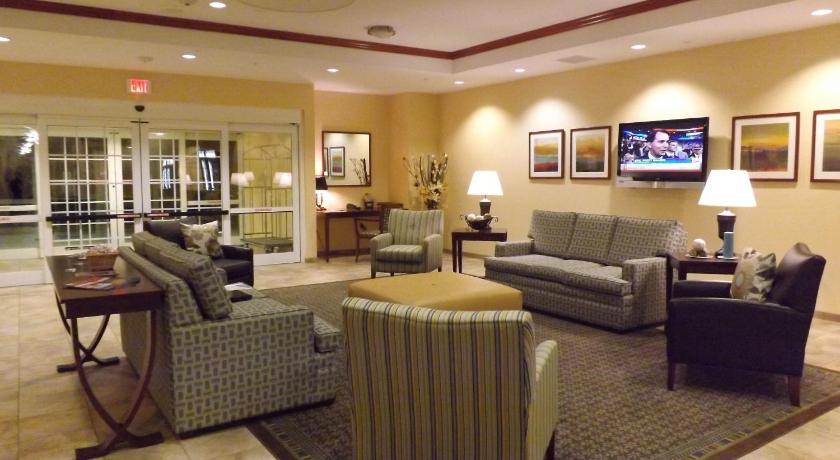 Candlewood Suites Fredericksburg photo
