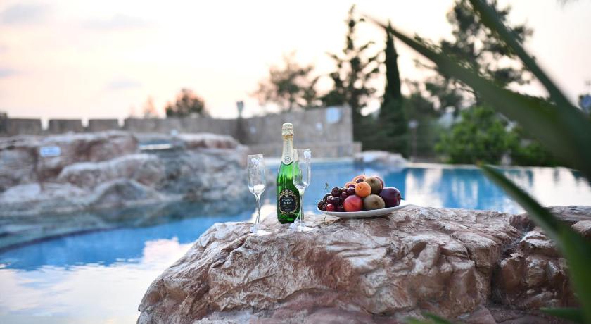 Rancho Relaxo - "A Luxurious Hideaway for Couples and Honeymooners" photo