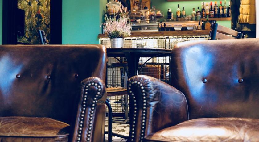 Winederful Hostel &amp; Cafe — Hotel in Logrono