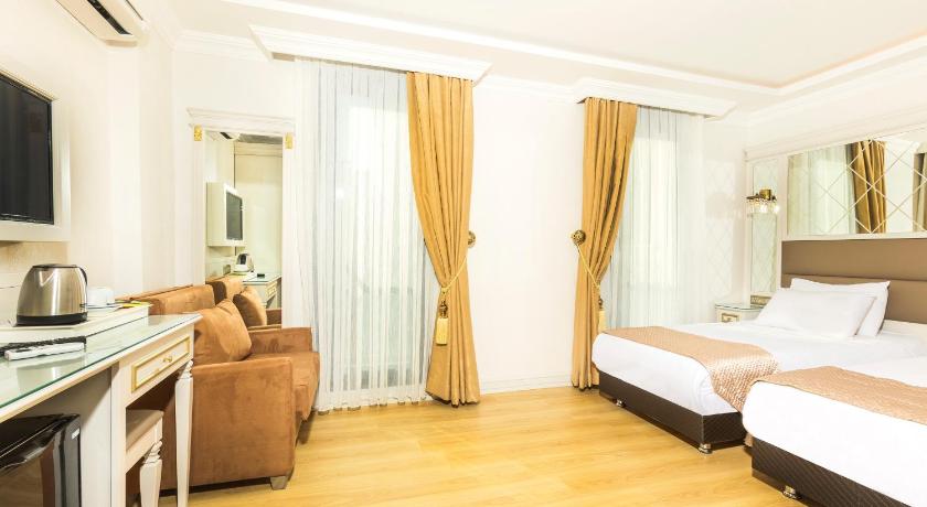 City Hall Hotel - image 6