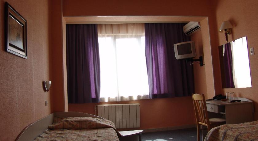 Hotel Zheleznik photo