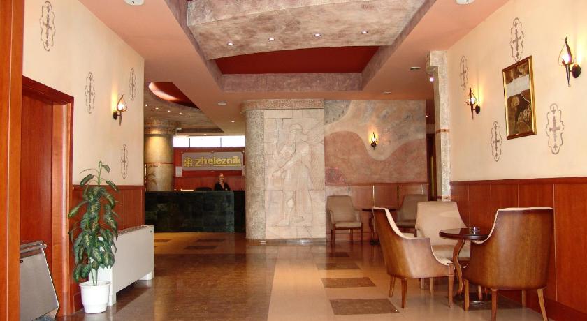 Hotel Zheleznik photo