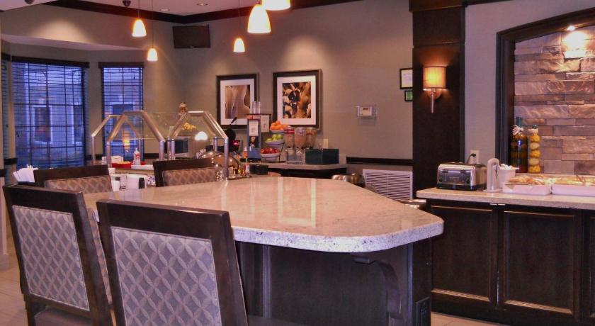 Staybridge Suites Columbus-Airport