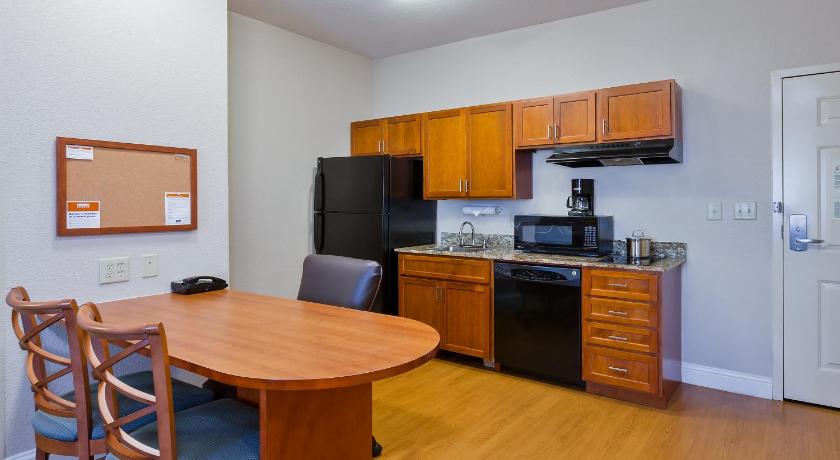 Candlewood Suites Decatur Medical Center