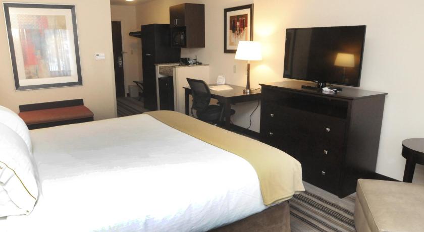 Holiday Inn Express & Suites Cambridge