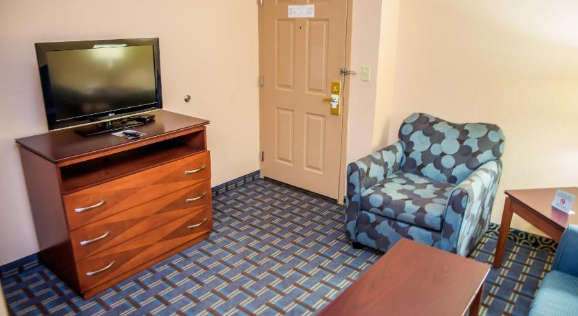 Holiday Inn Express Hotel & Suites Cocoa Beach