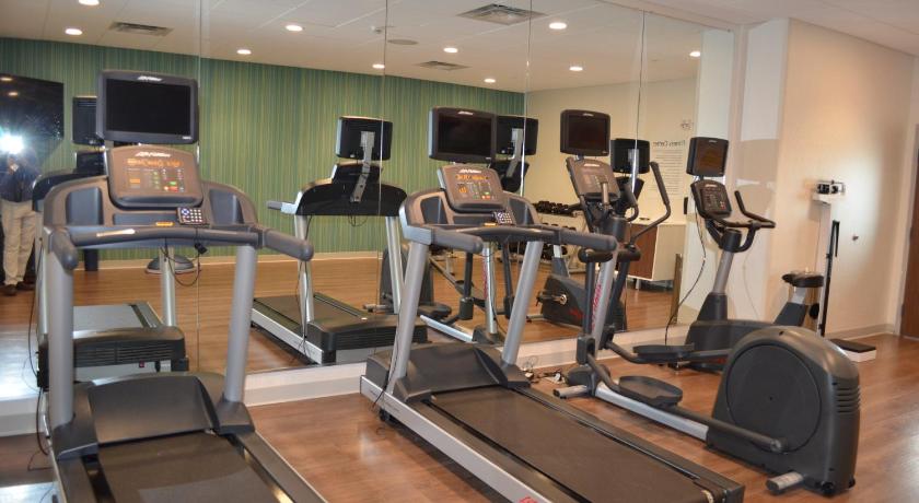 Holiday Inn Express & Suites Charlotte NE - University Area photo