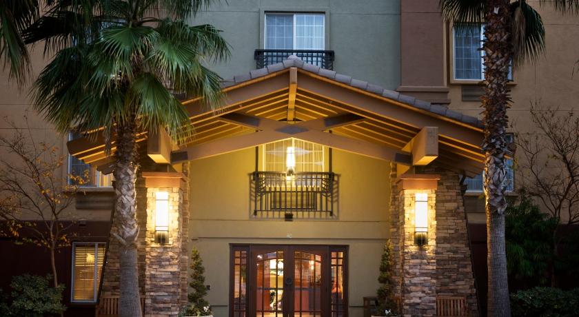 Larkspur Landing Pleasanton - An All-Suite Hotel photo