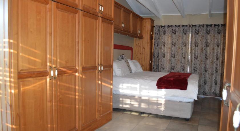 Lake Sands Manor photo